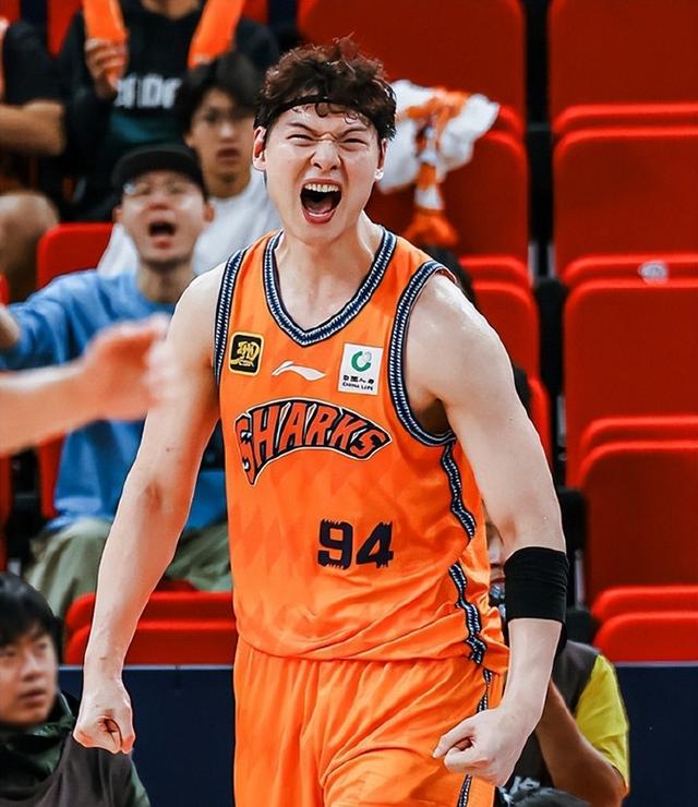 关于台湾男篮惨遭惨败，教练组全力振奋士气的信息