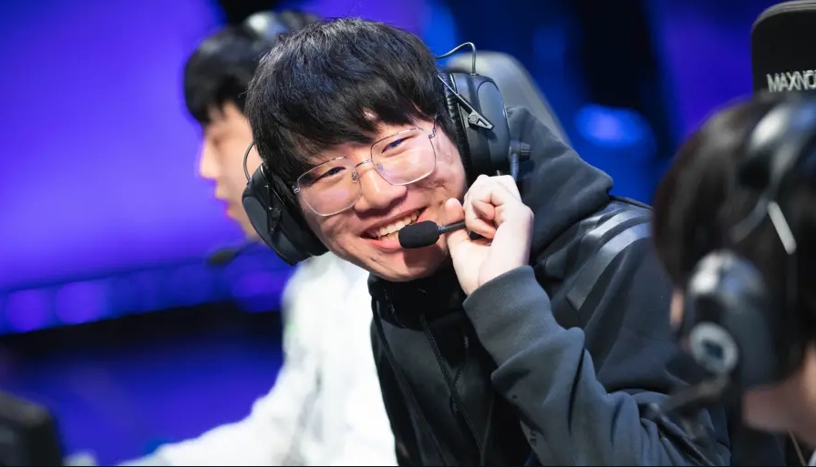  Scout迎来三赛季高光表现，法国队球迷沸腾！